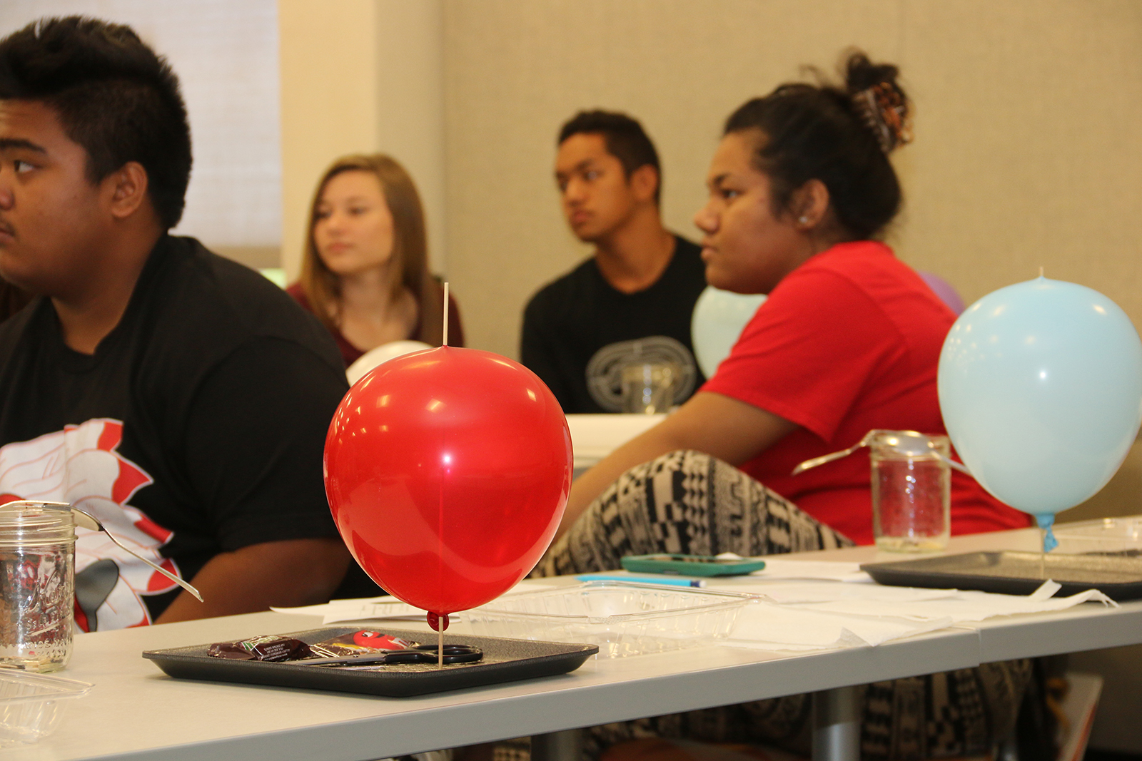 Close-up of the balloon experiment by Onipaʻa students