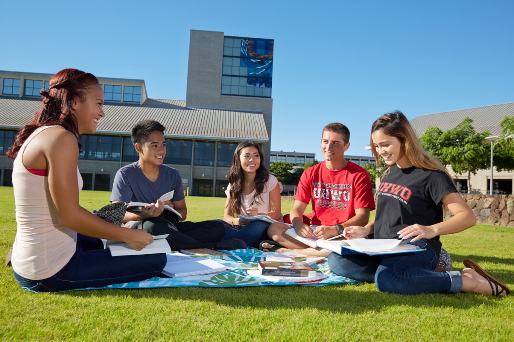 UH West Oʻahu students studying on the Great Lawn.