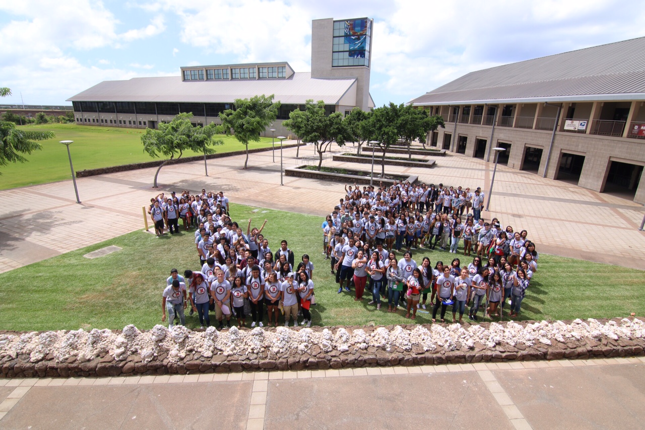 Members of the 2016 incoming freshman class pose for a picture commemorating their first year at UH West Oahu, during La Punua (freshman orientation).